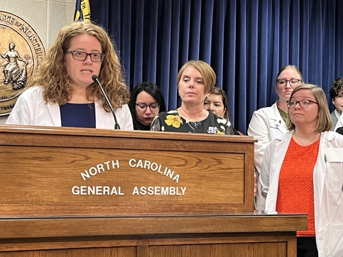 North Carolina’s existing abortion restrictions harm patients, doctors say North Carolina’s existing abortion restrictions harm patients, doctors say