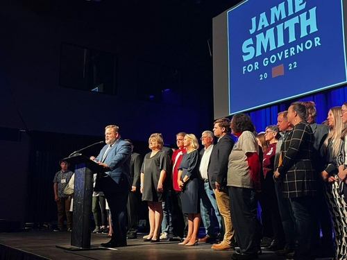 Kristi Noem wins second term as South Dakota governor Democrat Jamie Smith speaks to assembled supporters at The District in Sioux Falls after conceding his loss to Kristi Noem in the South Dakota gubernatorial election.