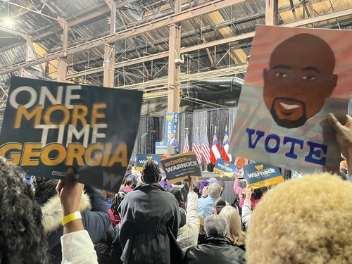 Warnock, Walker rally with closers as Georgians vote in droves to build Senate muscle Warnock, Walker rally with closers as Georgians vote in droves to build Senate muscle