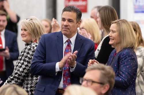 Republicans sweep statewide, federal offices in Idahoâs general election Raúl Labrador,
