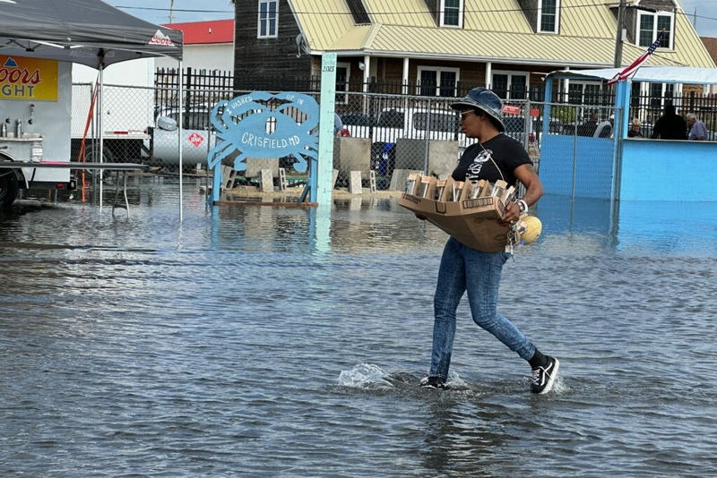 Flooding, looming federal shutdown don’t dampen spirits at Tawes Flooding, looming federal shutdown don’t dampen spirits at Tawes