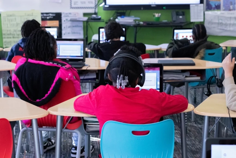 Oklahoma schools turning to the new, old way of teaching students to read Oklahoma schools turning to the new, old way of teaching students to read