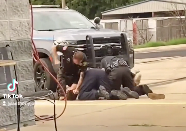 Two Crawford County deputies in viral arrest beating video arrested on federal charges Two Crawford County deputies in viral arrest beating video arrested on federal charges