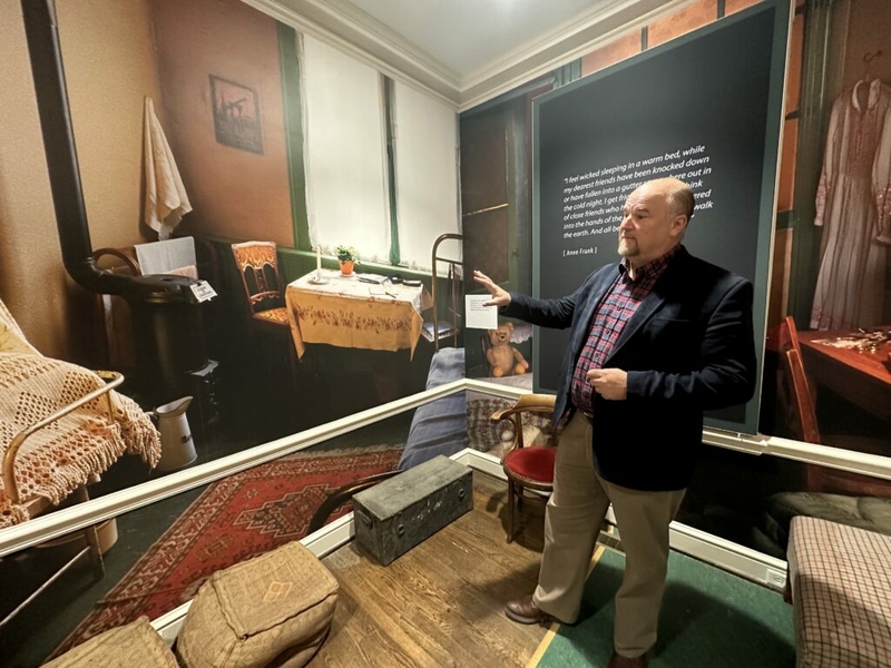 USC’s Anne Frank Center addressing antisemitism in shadow of Israel-Hamas war USC’s Anne Frank Center addressing antisemitism in shadow of Israel-Hamas war