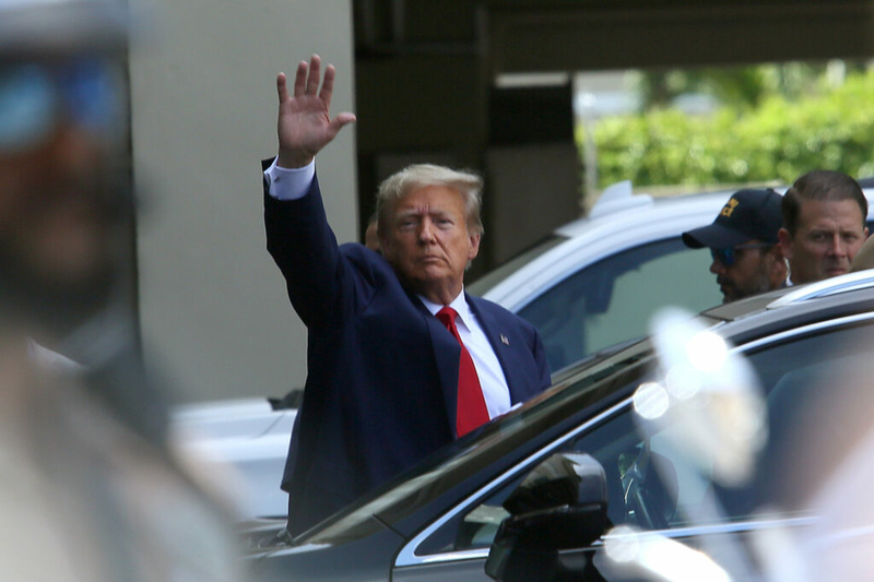 Trump pleads not guilty in federal documents case, heads back out on campaign trail Trump pleads not guilty in federal documents case, heads back out on campaign trail