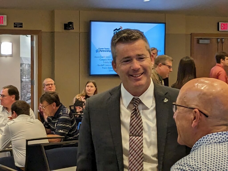 Kansas on track for $2.6 billion state revenue surplus, $1.6 billion stash in rainy-day fund Kansas on track for $2.6 billion state revenue surplus, $1.6 billion stash in rainy-day fund