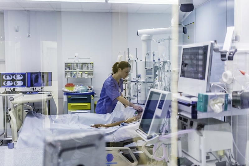 Michigan sees a drop in new COVID cases over the last week, but deaths are up Michigan sees a drop in new COVID cases over the last week, but deaths are up