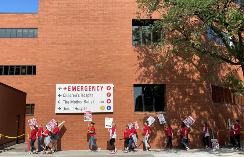 Nurses at Moose Lake clinic reach tentative deal while 15,000 others vote on second strike Nurses at Moose Lake clinic reach tentative deal while 15,000 others vote on second strike