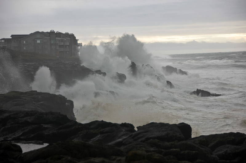 ‘Very strong’ El Niño to bring warmer winter, with scorching ocean water for marine life ‘Very strong’ El Niño to bring warmer winter, with scorching ocean water for marine life