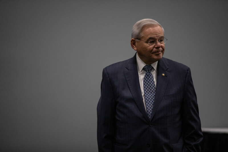 Sen. Bob Casey joins calls for Menendez to resign Sen. Bob Casey joins calls for Menendez to resign
