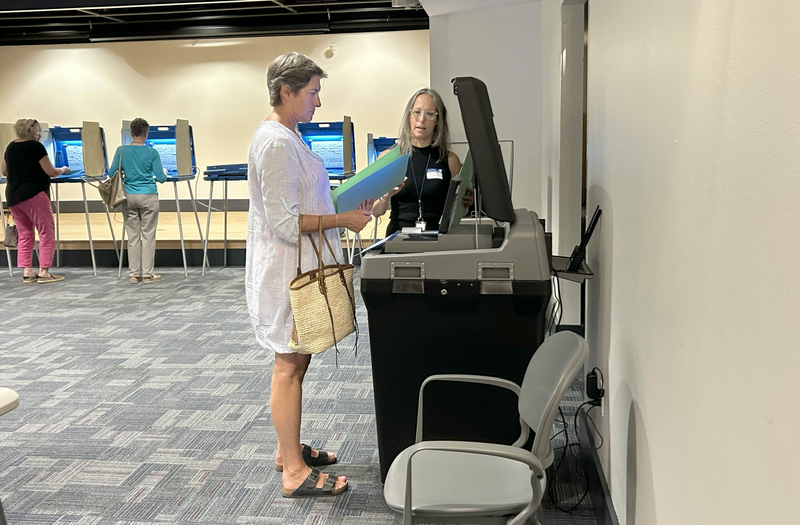 Forget waiting in line to vote. Early voting, mail ballots on rise in R.I. Forget waiting in line to vote. Early voting, mail ballots on rise in R.I.