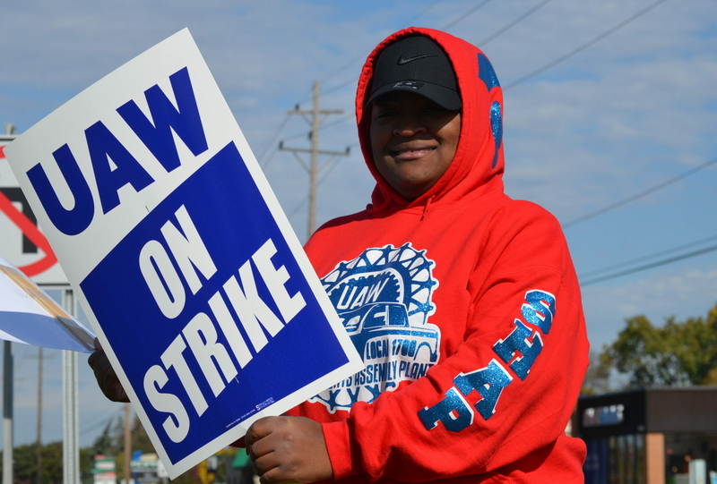 UAW ratifies contract with automakers, Detroit casino workers approve deals at two locations UAW ratifies contract with automakers, Detroit casino workers approve deals at two locations