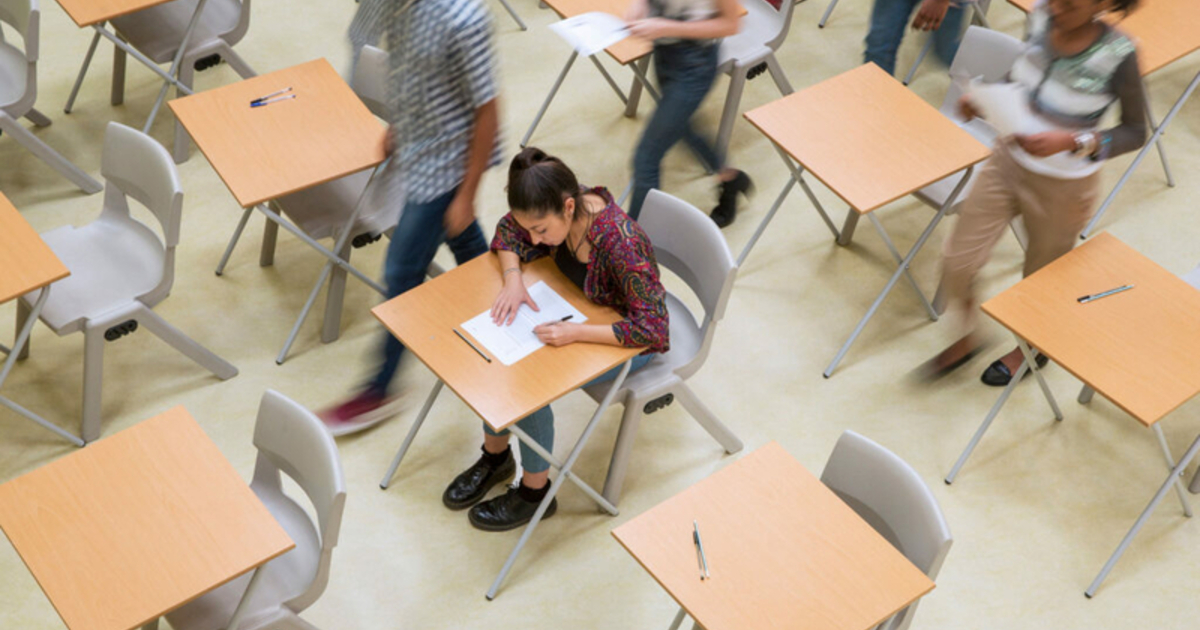 ‘Alarm bells should be going off.’ MCAS English scores down again in