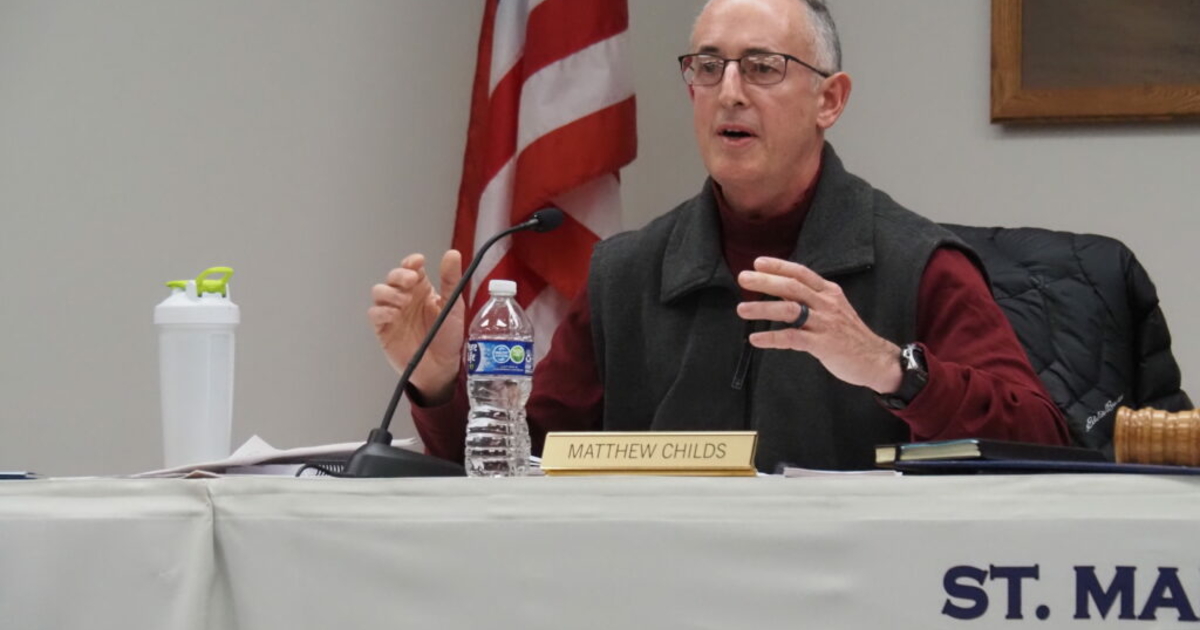 Kansas mayor who tried to rid city library of LGBTQ books loses school