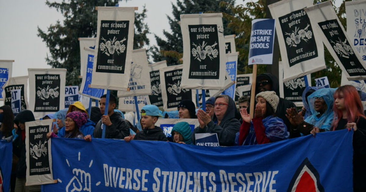Brownies, drums and solidarity on the picket line News From The States
